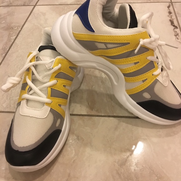 Sale!!! Wanted Chunky Sneakers - Picture 2 of 6